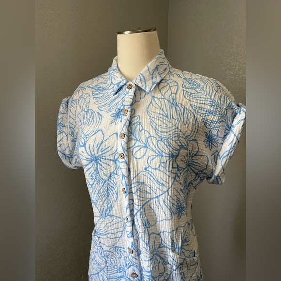 Ocean Drive Blue and White Jumpsuit with Floral Print - Picture 3 of 8